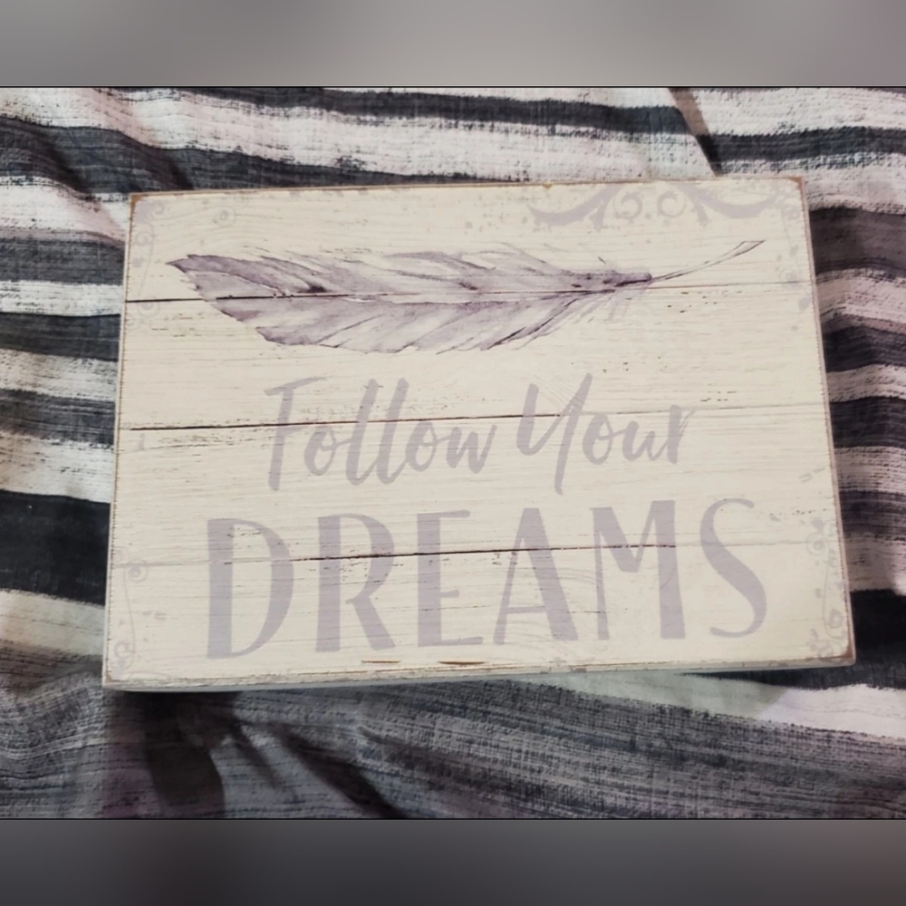 Follow Your Dreams Wall Decor